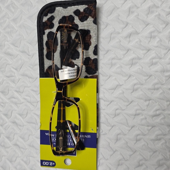 NWT TREND READERS - Picture 5 of 6